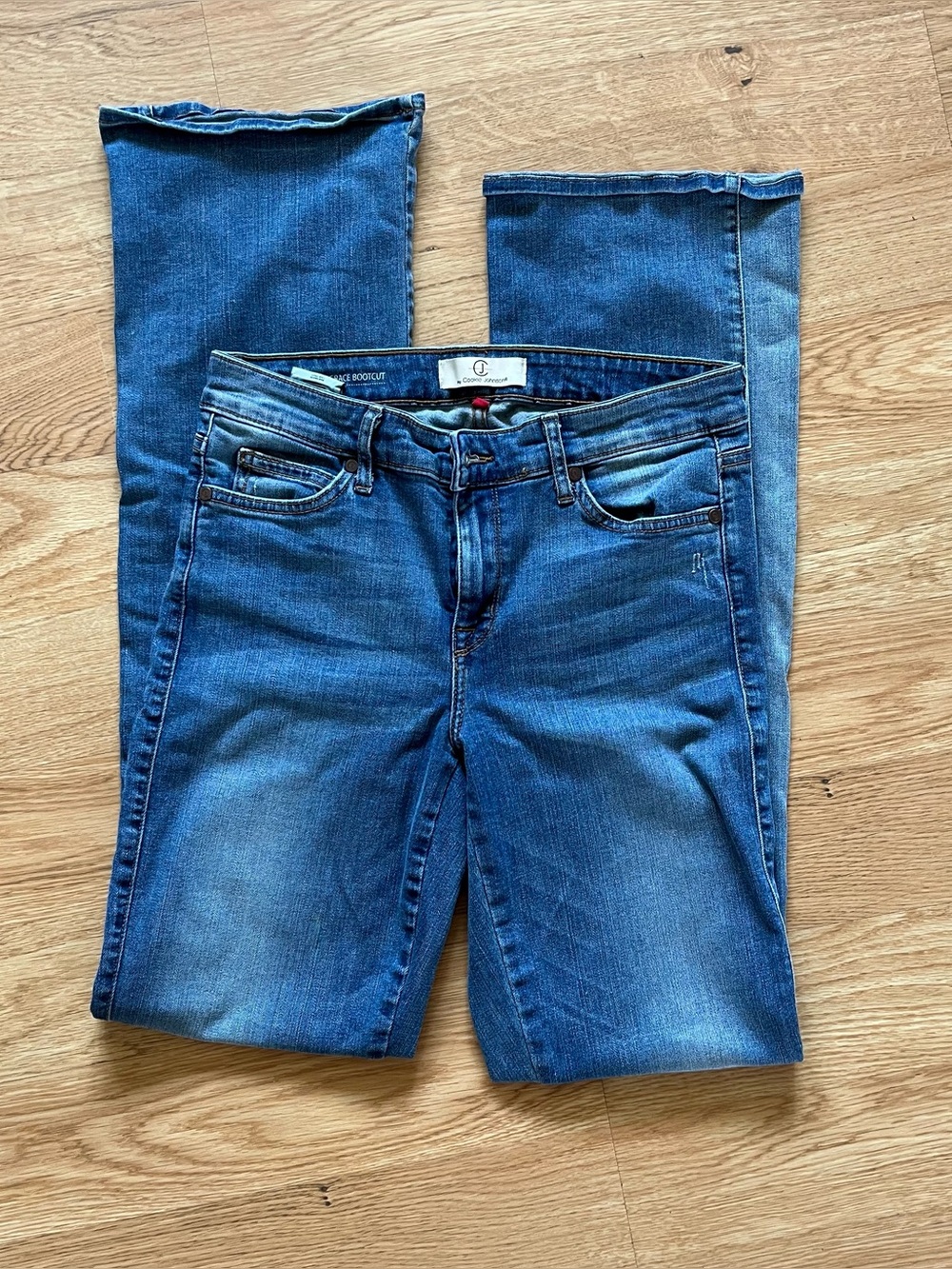 Cookie Johnson Women’s Mid Rise Grace Bootcut Blue Stretch Denim Jeans Size 28